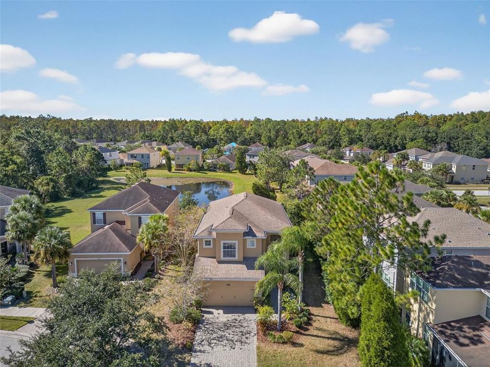 For Sale: $549,000 (5 beds, 3 baths, 2950 Square Feet)