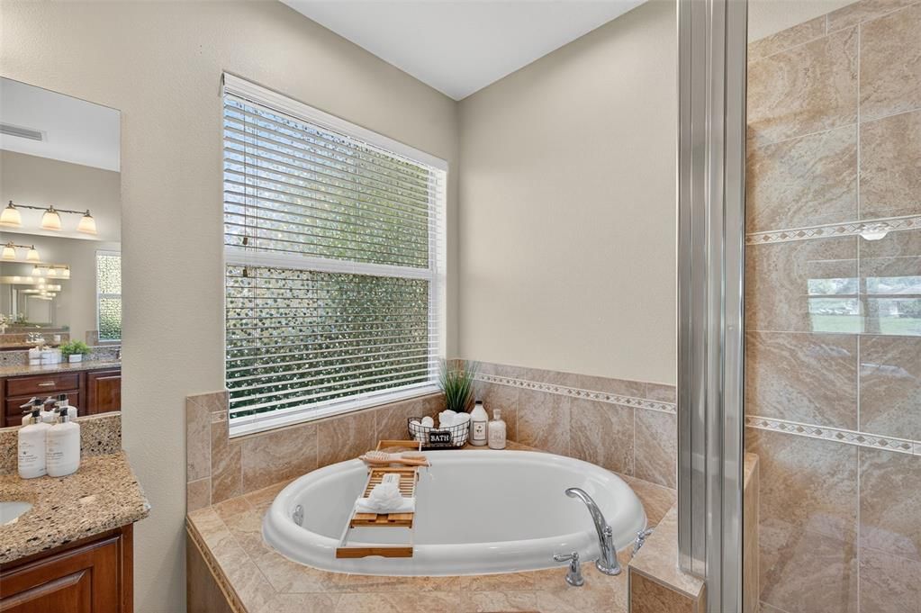 For Sale: $549,000 (5 beds, 3 baths, 2950 Square Feet)