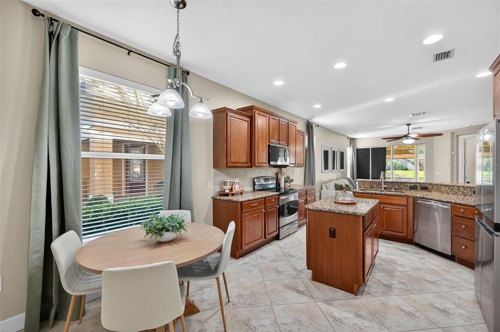 For Sale: $549,000 (5 beds, 3 baths, 2950 Square Feet)