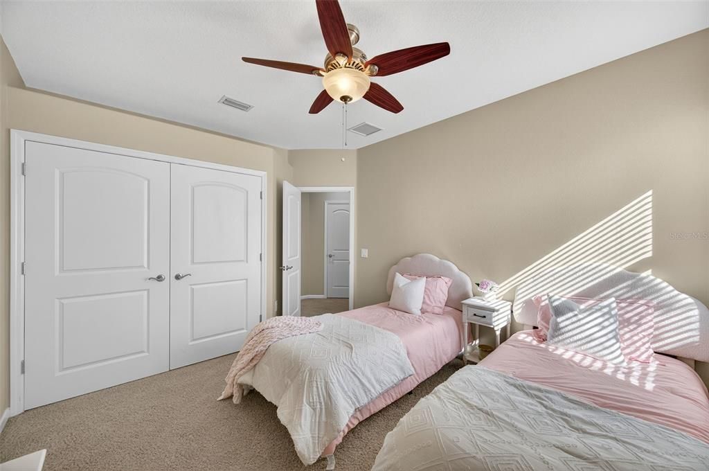 For Sale: $549,000 (5 beds, 3 baths, 2950 Square Feet)