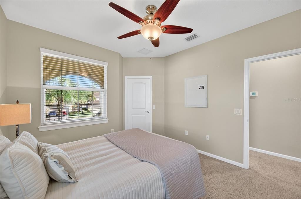 For Sale: $549,000 (5 beds, 3 baths, 2950 Square Feet)