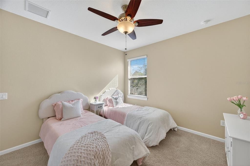 For Sale: $549,000 (5 beds, 3 baths, 2950 Square Feet)