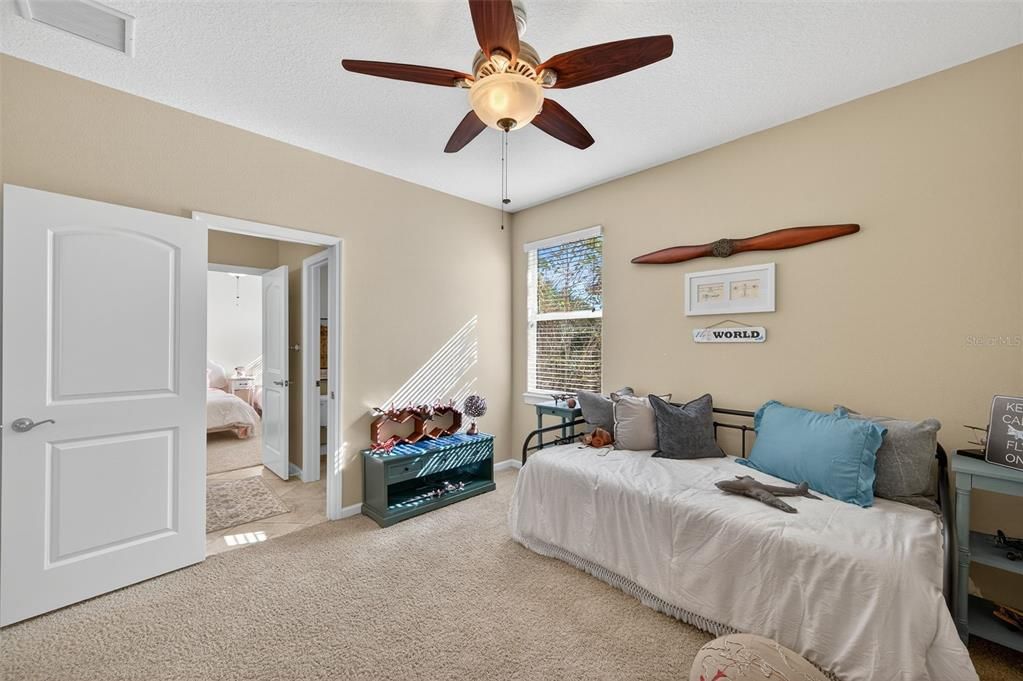 For Sale: $549,000 (5 beds, 3 baths, 2950 Square Feet)