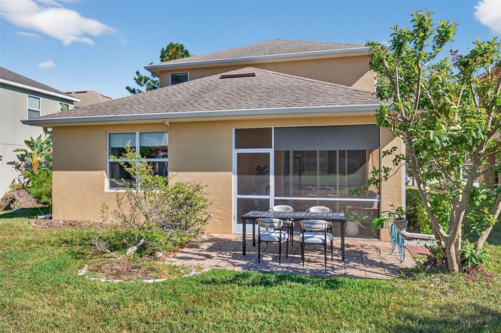 For Sale: $549,000 (5 beds, 3 baths, 2950 Square Feet)