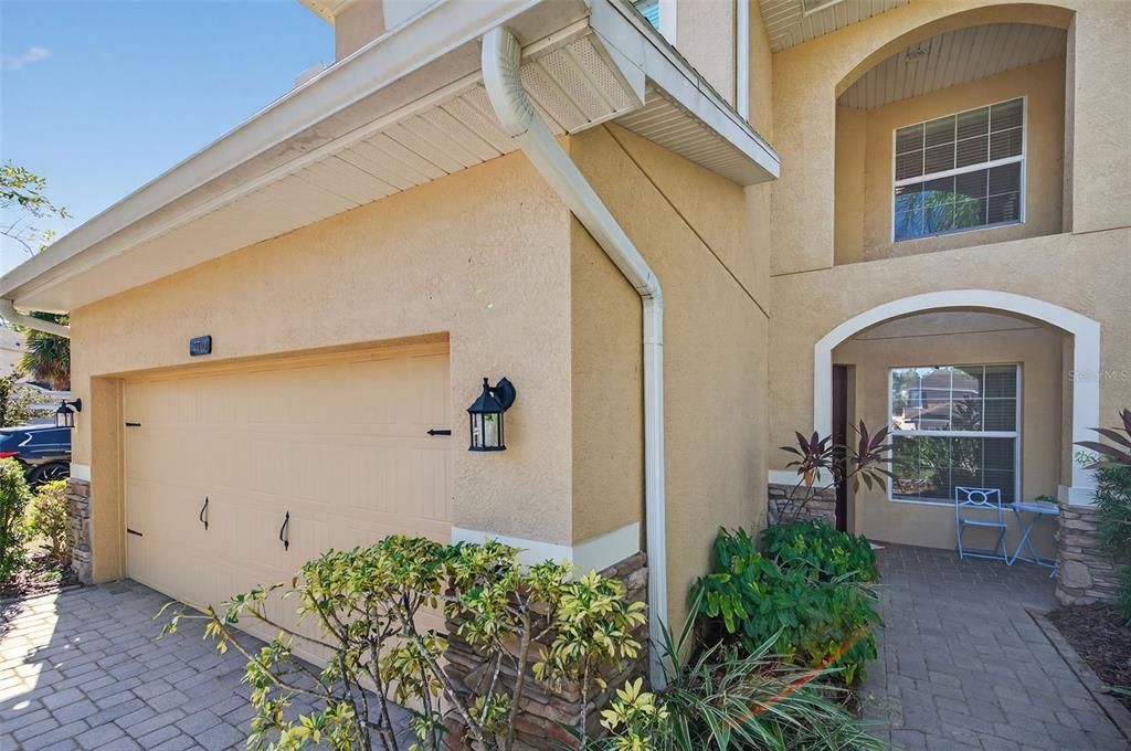 For Sale: $549,000 (5 beds, 3 baths, 2950 Square Feet)