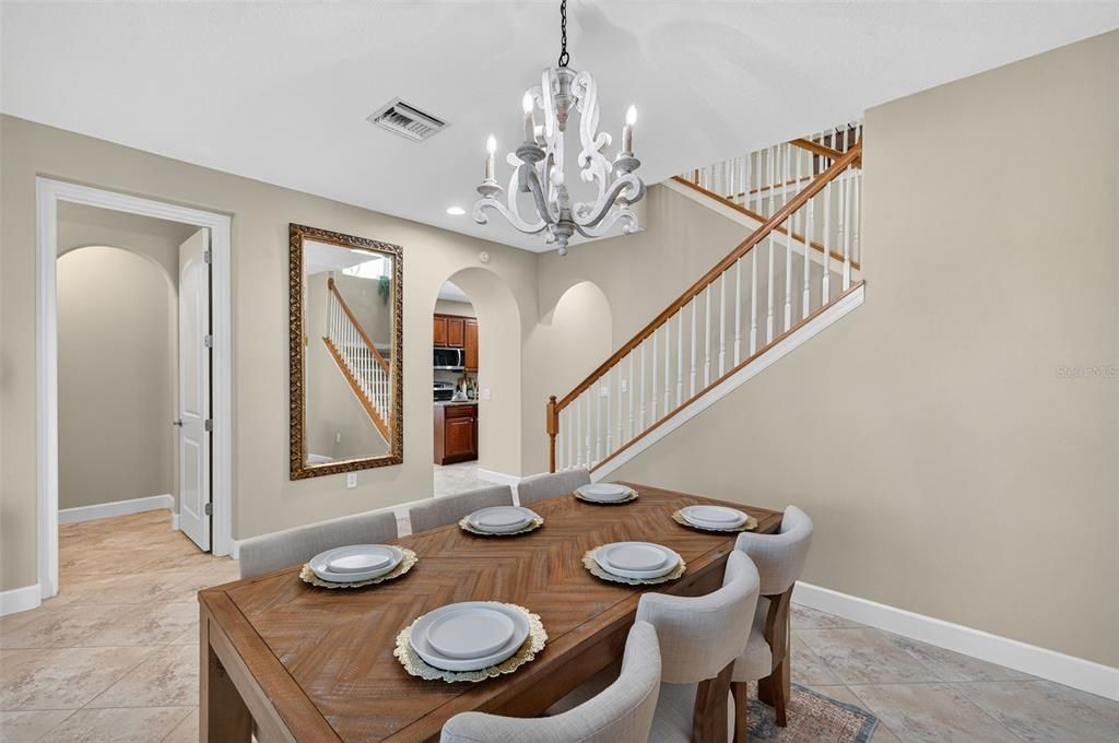 For Sale: $549,000 (5 beds, 3 baths, 2950 Square Feet)