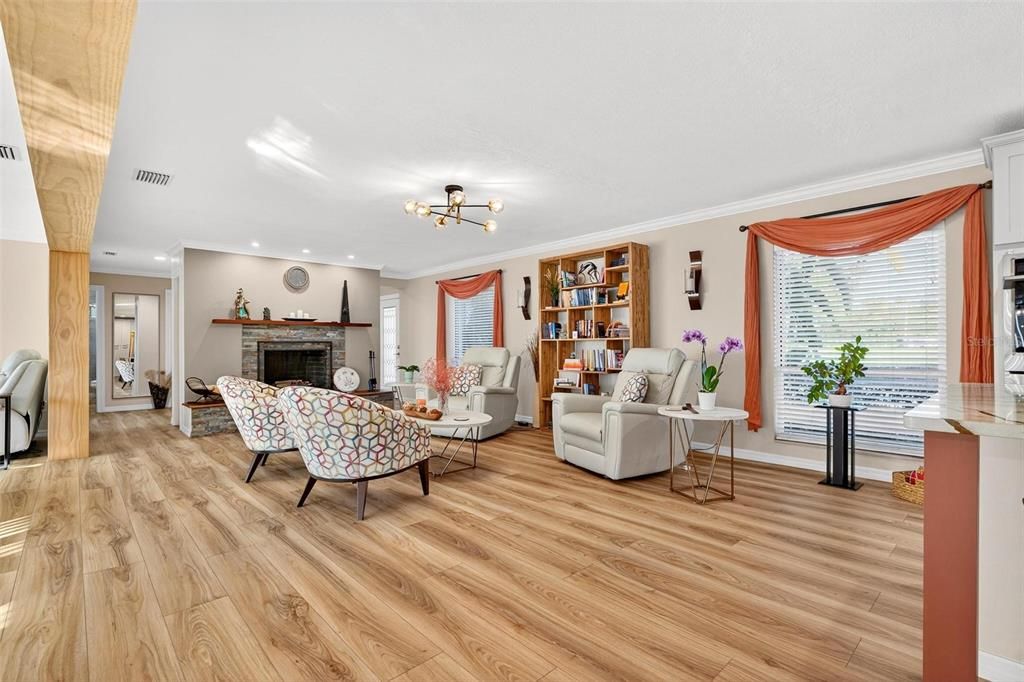 На продажу: $784,900 (4 спален, 3 ванн, 2799 Квадратных фут)