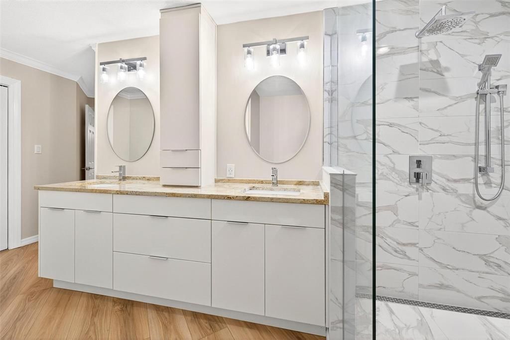 На продажу: $784,900 (4 спален, 3 ванн, 2799 Квадратных фут)