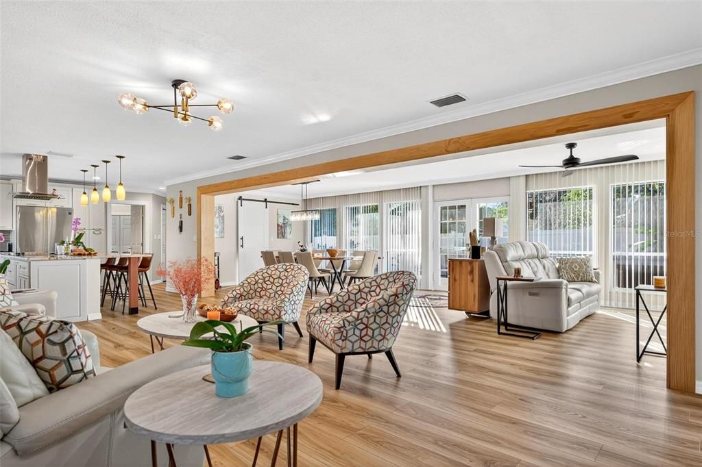 На продажу: $784,900 (4 спален, 3 ванн, 2799 Квадратных фут)