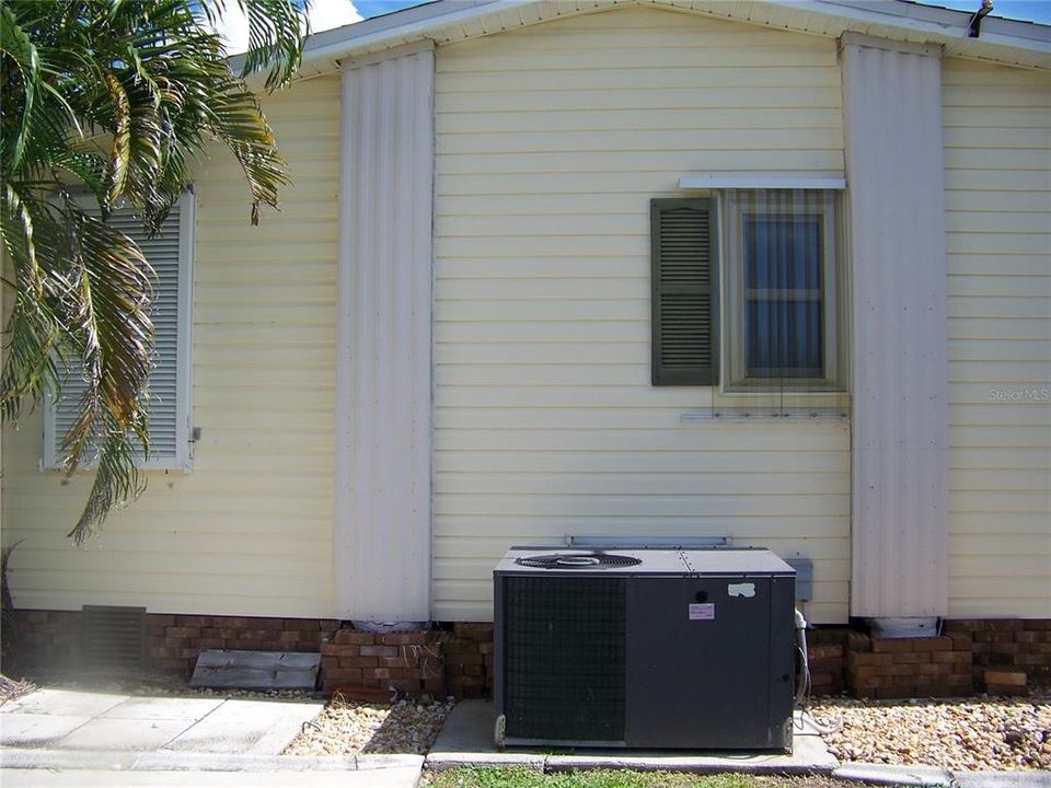 En Venta: $145,000 (2 camas, 1 baños, 998 Pies cuadrados)