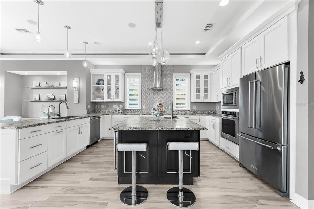 En Venta: $1,200,000 (4 camas, 3 baños, 3090 Pies cuadrados)