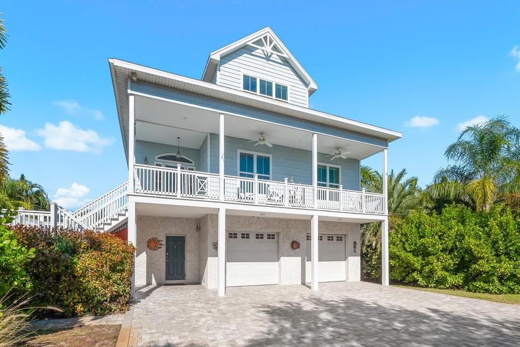 En Venta: $1,200,000 (4 camas, 3 baños, 3090 Pies cuadrados)