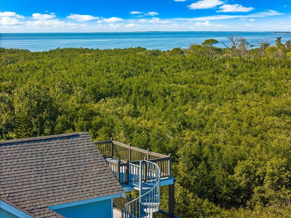 En Venta: $1,200,000 (4 camas, 3 baños, 3090 Pies cuadrados)