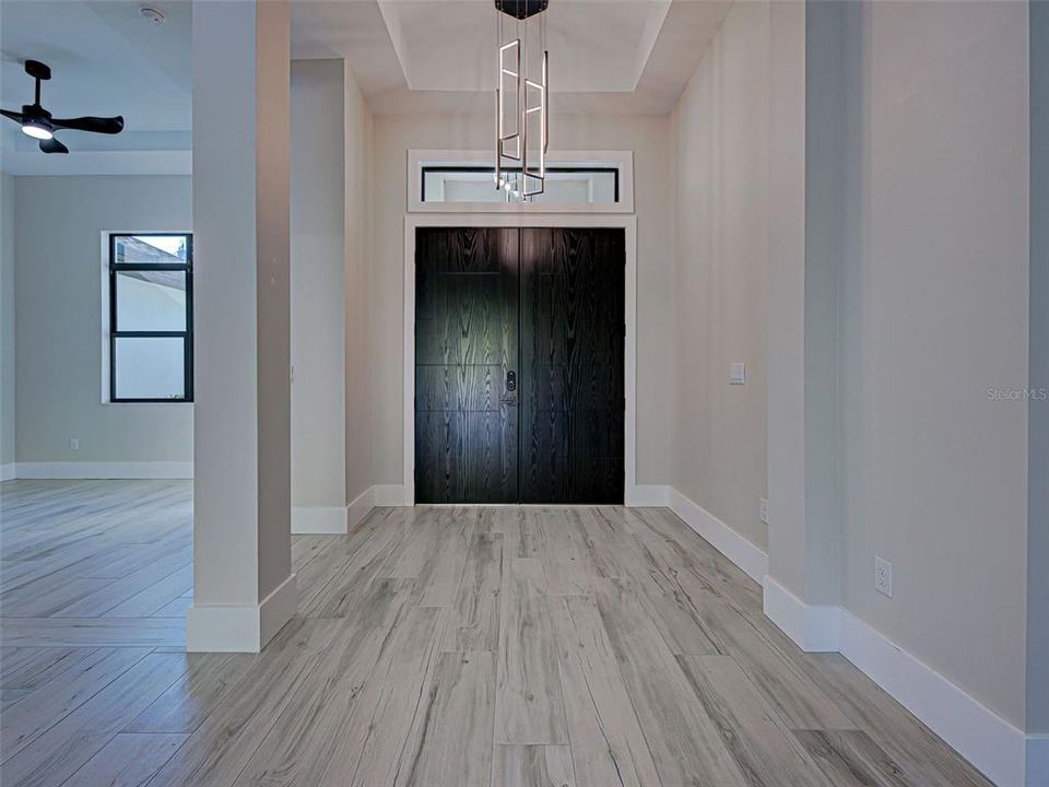 出租: $4,500 (3 贝兹, 2 浴室, 2010 平方英尺)