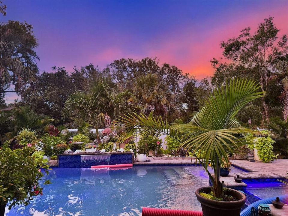 出租: $4,500 (3 贝兹, 2 浴室, 2010 平方英尺)