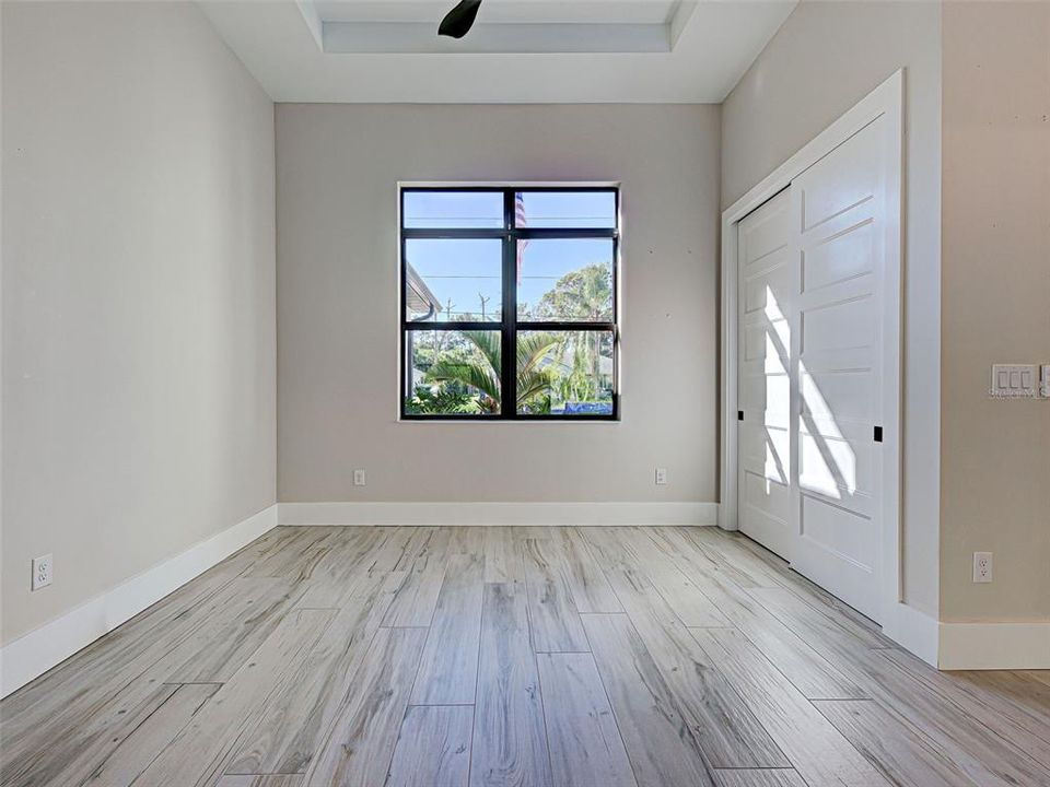 出租: $4,500 (3 贝兹, 2 浴室, 2010 平方英尺)