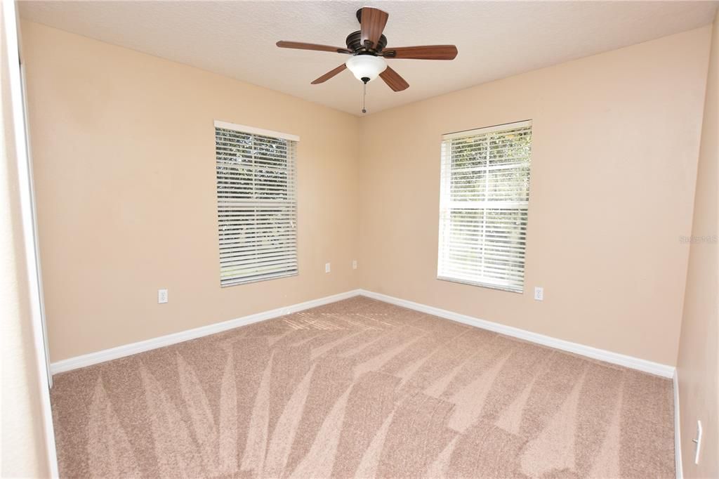 Active With Contract: $199,000 (3 beds, 2 baths, 1302 Square Feet)