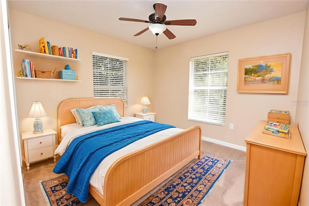 Active With Contract: $199,000 (3 beds, 2 baths, 1302 Square Feet)