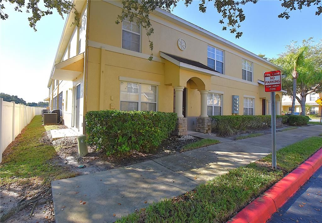 Active With Contract: $199,000 (3 beds, 2 baths, 1302 Square Feet)