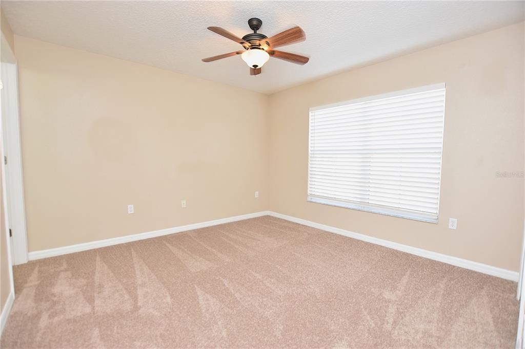 Active With Contract: $199,000 (3 beds, 2 baths, 1302 Square Feet)