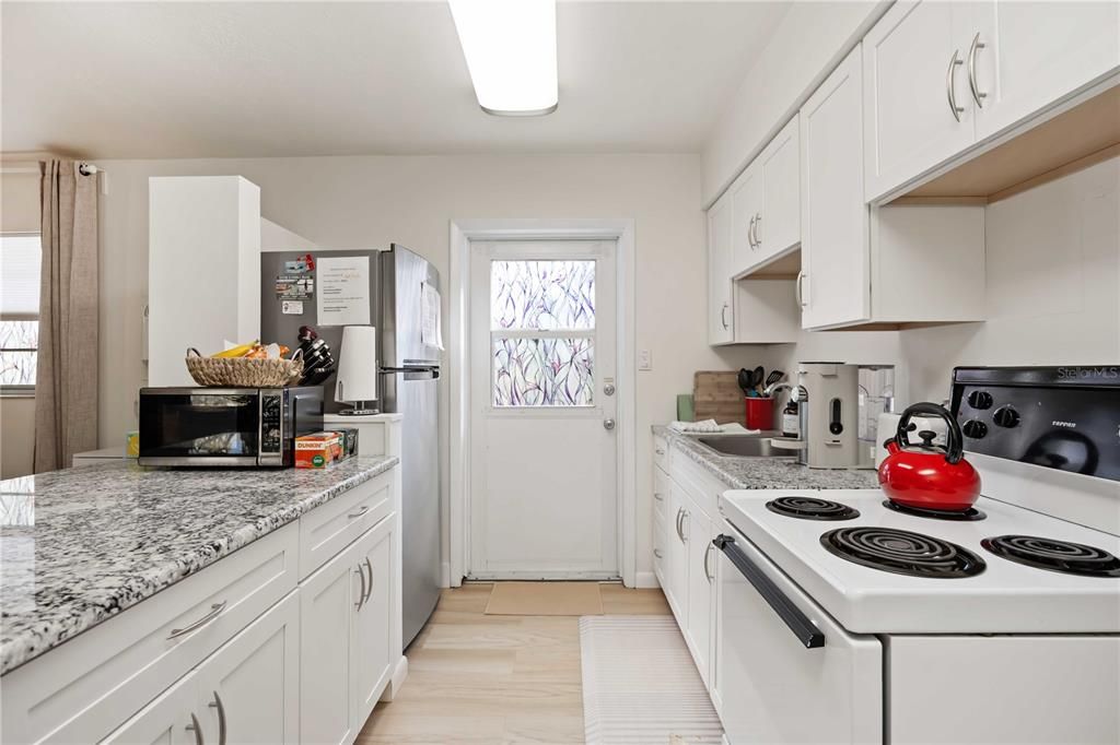 待售: $1,890,000 (6 贝兹, 0 浴室, 3174 平方英尺)