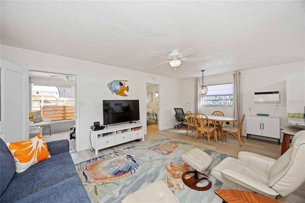 待售: $1,890,000 (6 贝兹, 0 浴室, 3174 平方英尺)