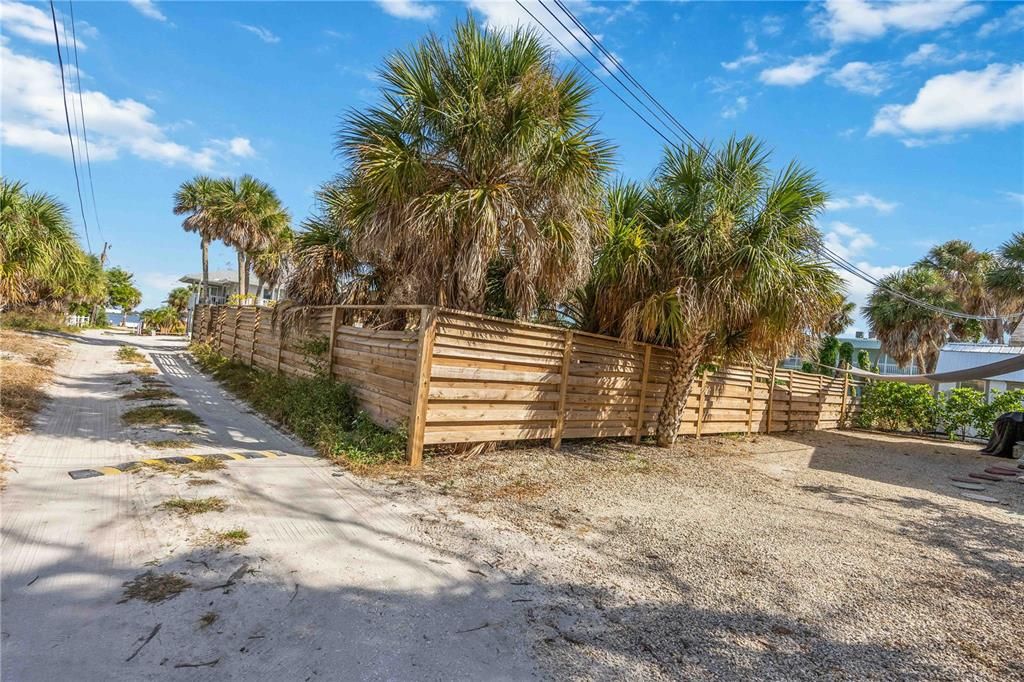 待售: $1,890,000 (6 贝兹, 0 浴室, 3174 平方英尺)