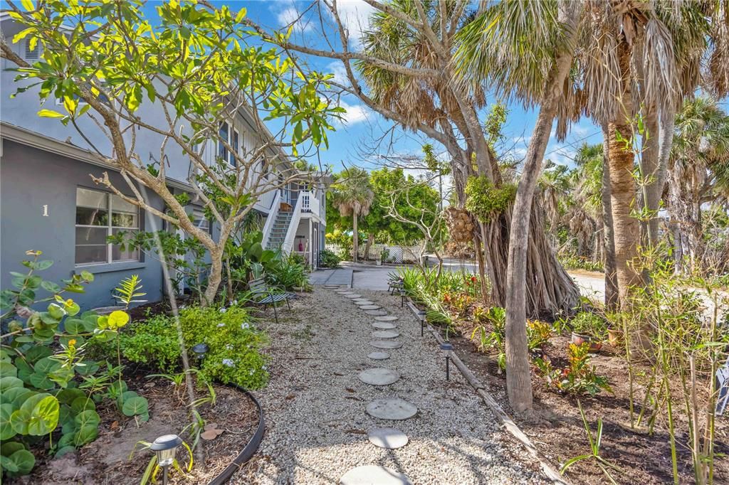 待售: $1,890,000 (6 贝兹, 0 浴室, 3174 平方英尺)