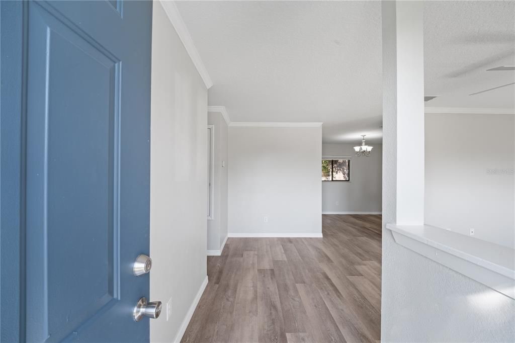 待售: $430,000 (3 贝兹, 1 浴室, 1086 平方英尺)