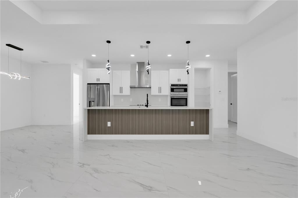 For Rent: $3,000 (4 beds, 3 baths, 2042 Square Feet)