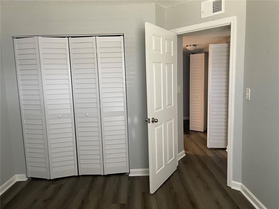 出租: $1,975 (3 贝兹, 2 浴室, 1139 平方英尺)