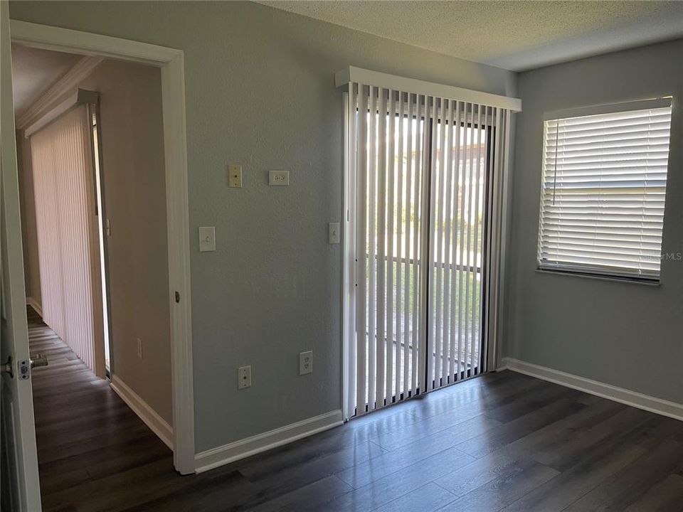 出租: $1,975 (3 贝兹, 2 浴室, 1139 平方英尺)