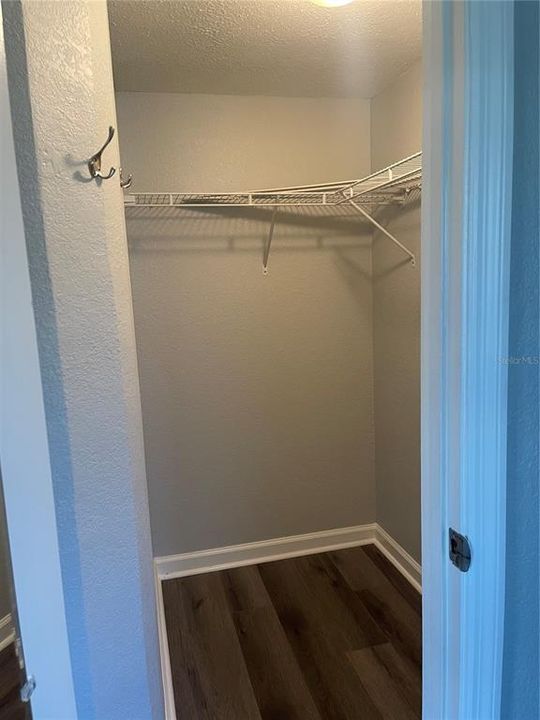 出租: $1,975 (3 贝兹, 2 浴室, 1139 平方英尺)