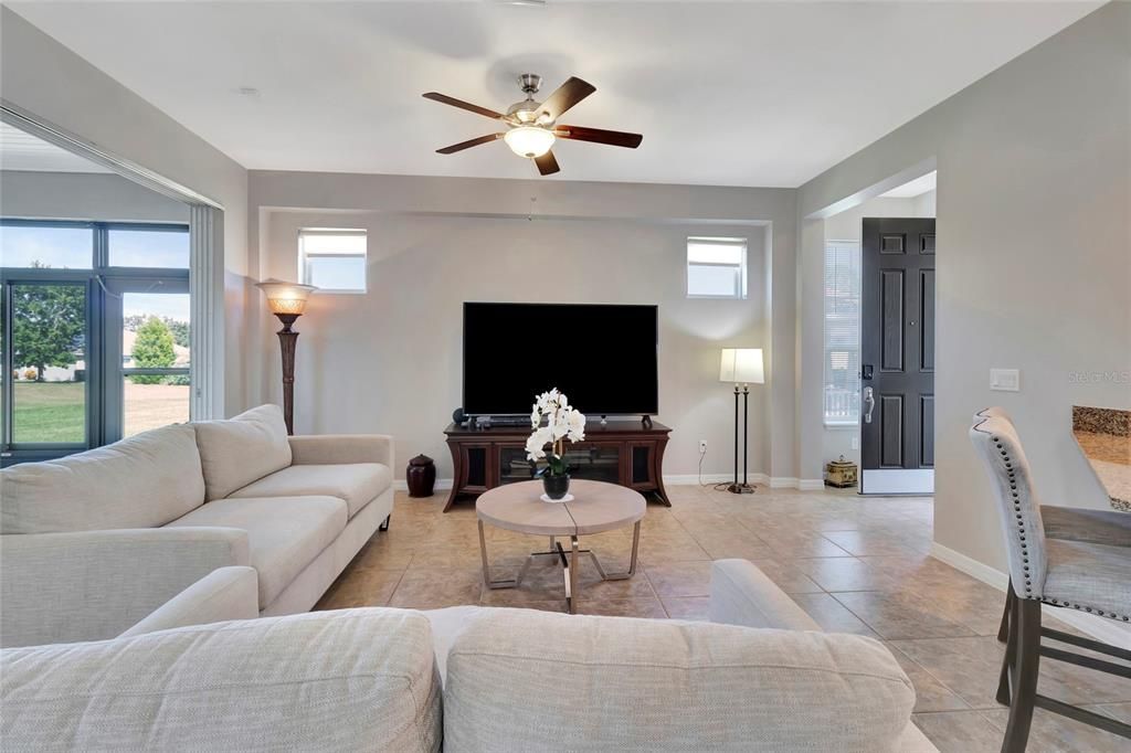 待售: $349,000 (3 贝兹, 2 浴室, 1780 平方英尺)