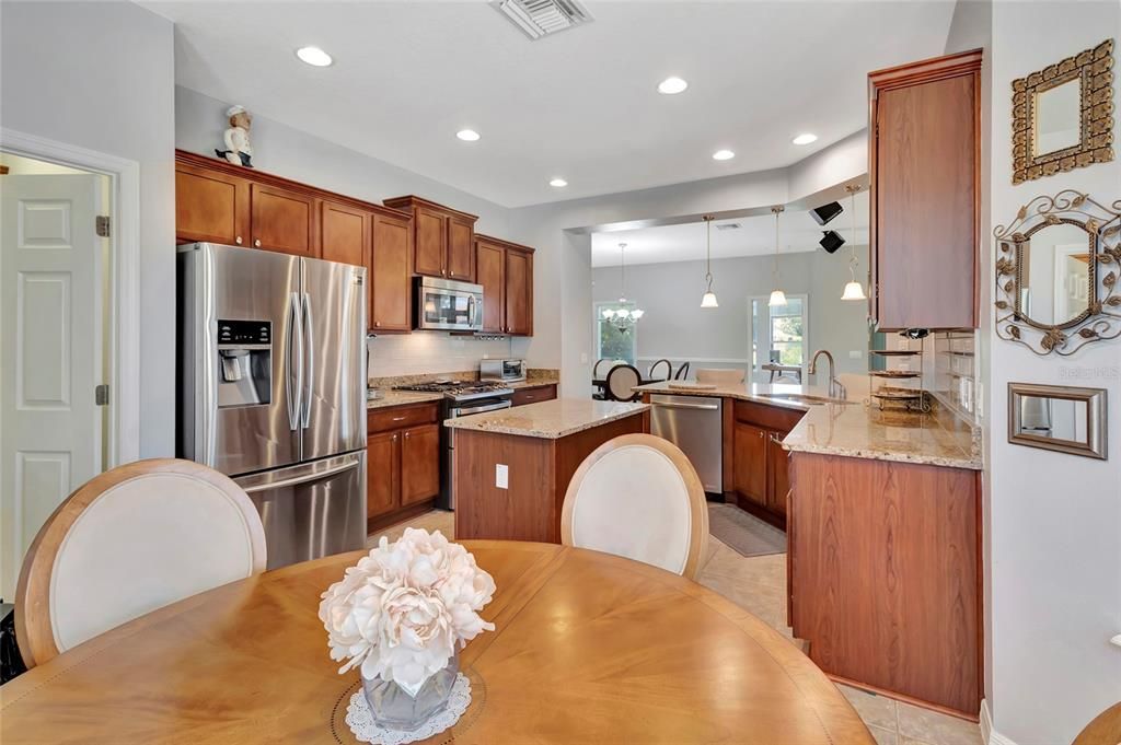 待售: $349,000 (3 贝兹, 2 浴室, 1780 平方英尺)