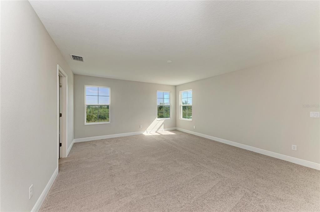 For Sale: $668,349 (5 beds, 3 baths, 3381 Square Feet)