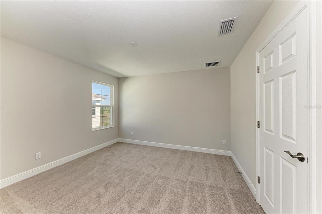 For Sale: $668,349 (5 beds, 3 baths, 3381 Square Feet)