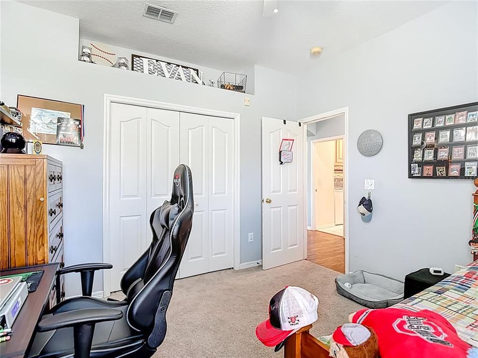 En Venta: $725,000 (4 camas, 3 baños, 2624 Pies cuadrados)