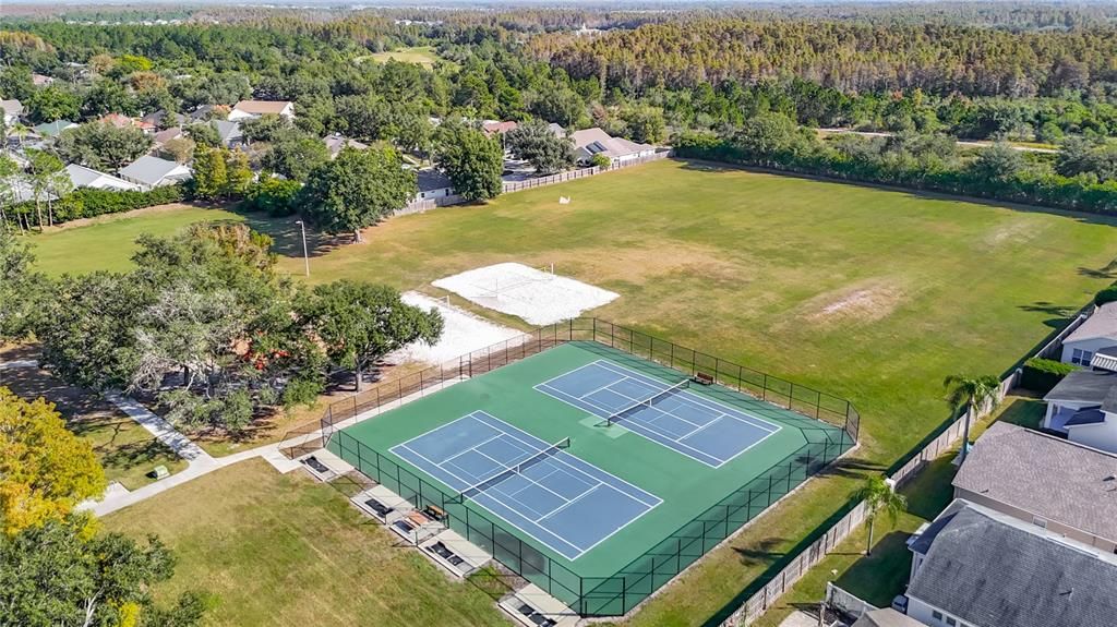 En Venta: $725,000 (4 camas, 3 baños, 2624 Pies cuadrados)