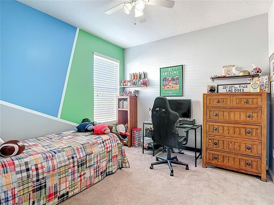 En Venta: $725,000 (4 camas, 3 baños, 2624 Pies cuadrados)