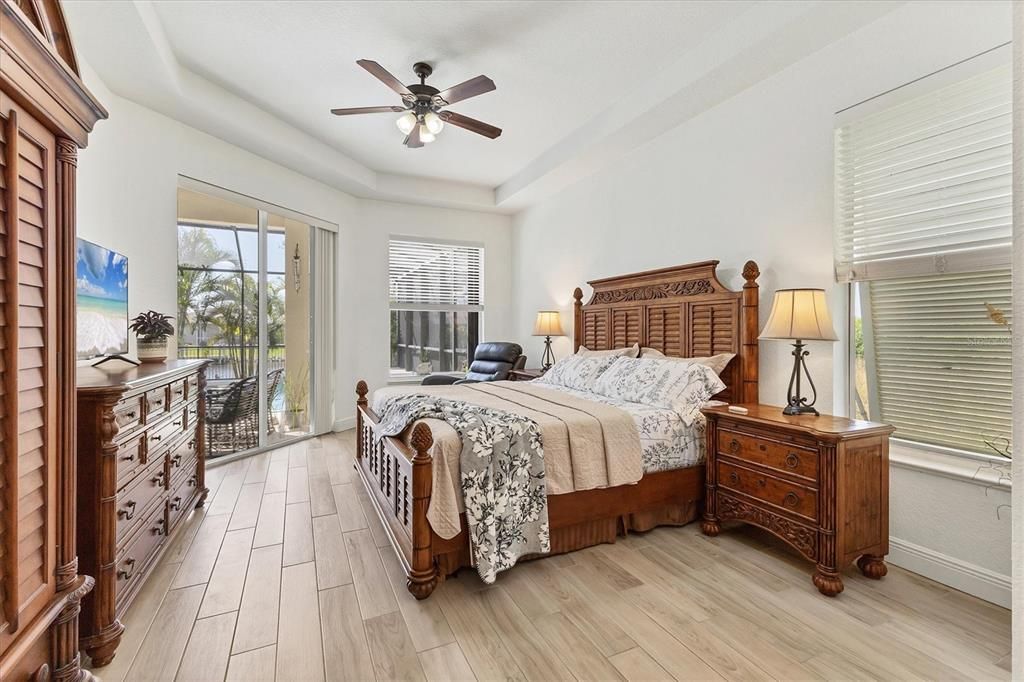 For Sale: $775,000 (5 beds, 4 baths, 3159 Square Feet)