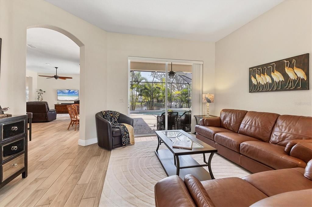 For Sale: $775,000 (5 beds, 4 baths, 3159 Square Feet)