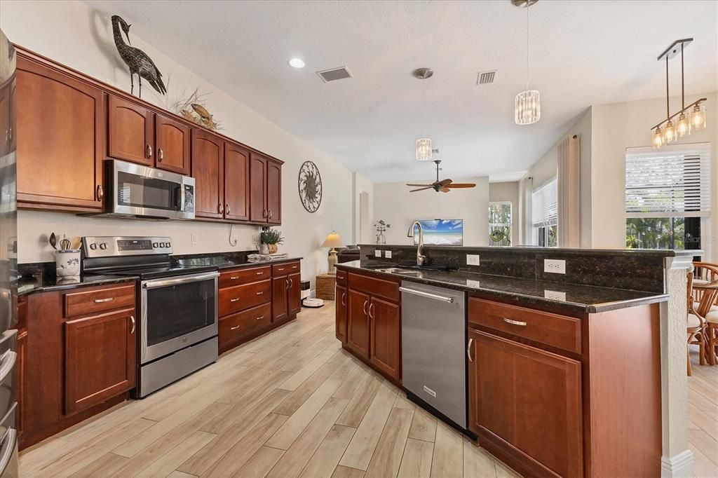 For Sale: $775,000 (5 beds, 4 baths, 3159 Square Feet)