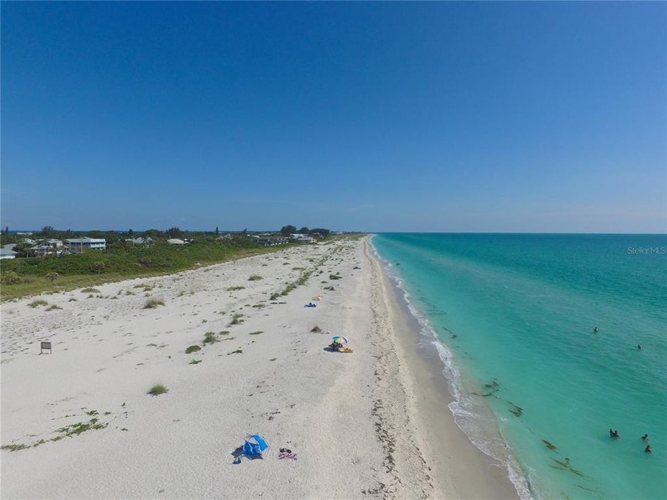 For Sale: $775,000 (5 beds, 4 baths, 3159 Square Feet)