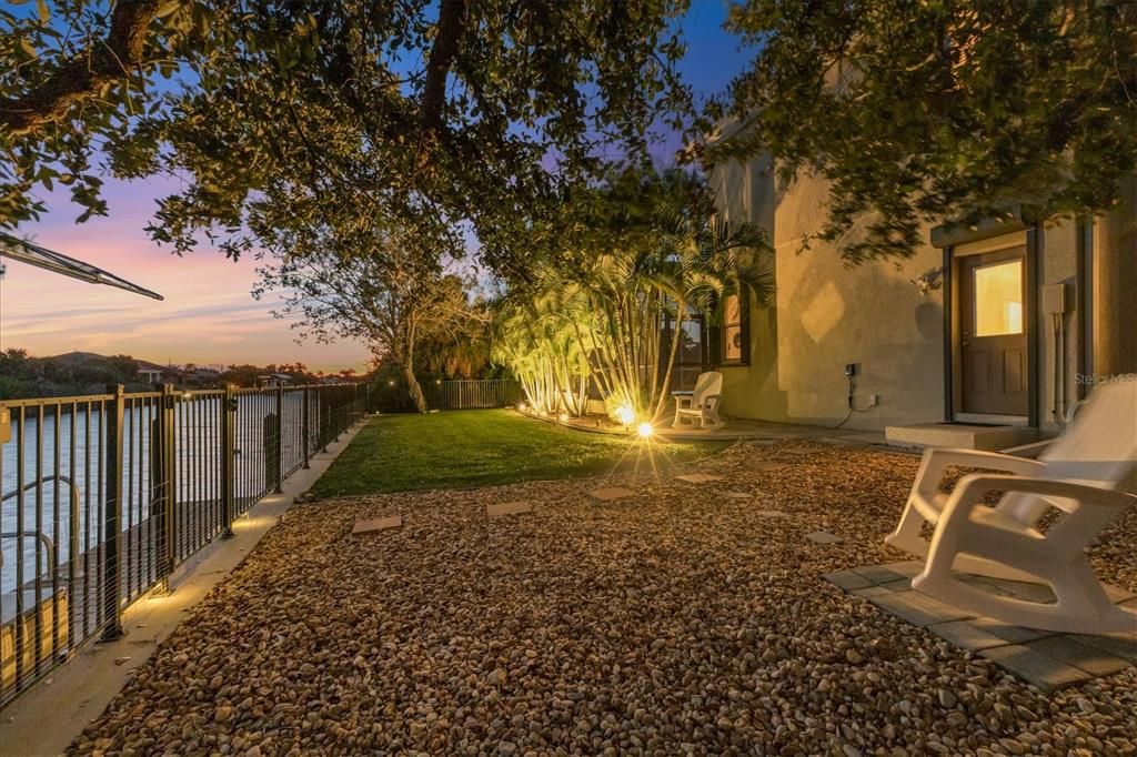 For Sale: $775,000 (5 beds, 4 baths, 3159 Square Feet)