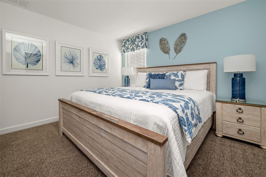 For Sale: $989,000 (8 beds, 5 baths, 4289 Square Feet)