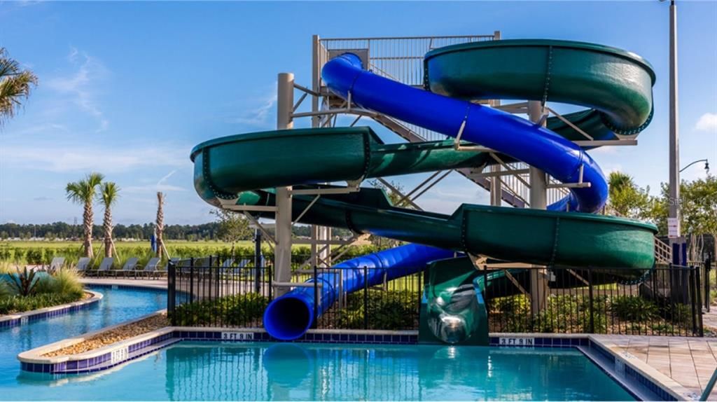 For Sale: $989,000 (8 beds, 5 baths, 4289 Square Feet)