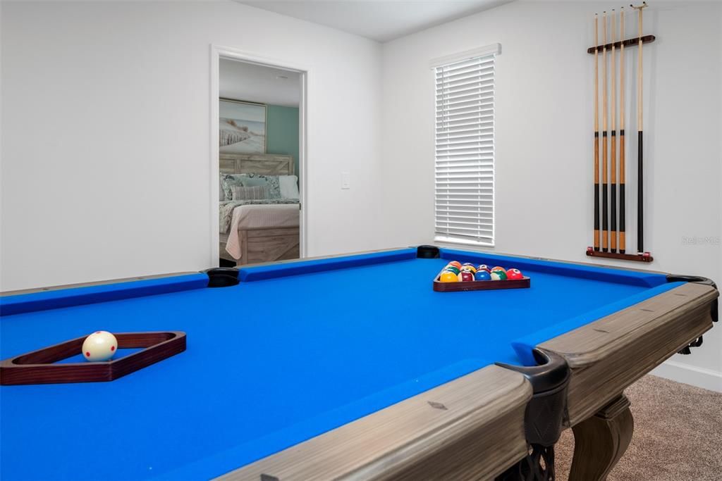 For Sale: $989,000 (8 beds, 5 baths, 4289 Square Feet)