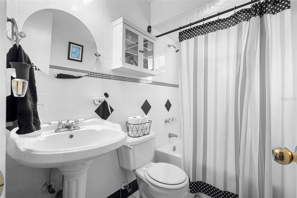 For Sale: $309,900 (3 beds, 2 baths, 1492 Square Feet)