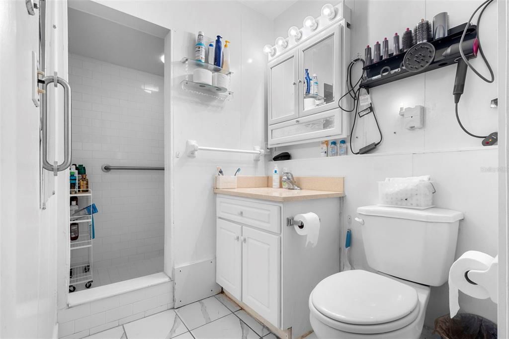 For Sale: $309,900 (3 beds, 2 baths, 1492 Square Feet)